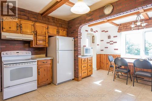2813 Lakefield Road, Smith-Ennismore-Lakefield, ON - Indoor Photo Showing Kitchen