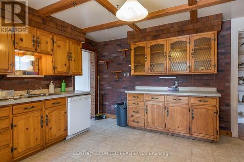 2813 Lakefield Road, Smith-Ennismore-Lakefield, ON - Indoor Photo Showing Kitchen With Double Sink