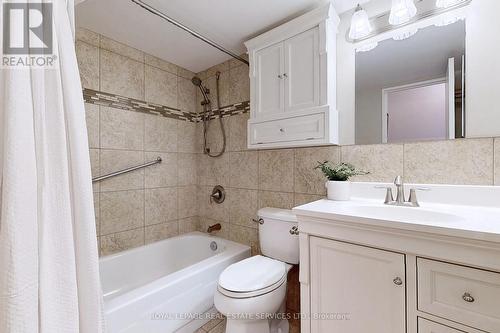#1605 -225 Harvard Pl N, Waterloo, ON - Indoor Photo Showing Bathroom