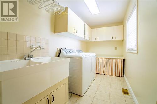 368 Maki Avenue, Sudbury, ON - Indoor Photo Showing Laundry Room