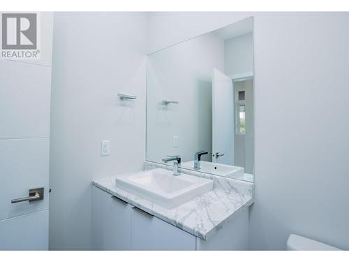 3781 Astoria Drive, West Kelowna, BC - Indoor Photo Showing Kitchen With Double Sink With Upgraded Kitchen