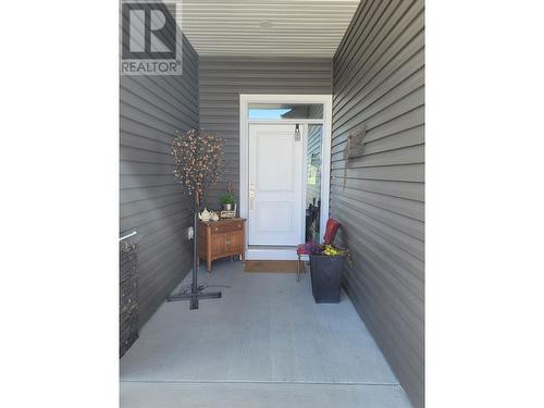 477 4Th Street, Vernon, BC - Outdoor