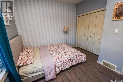 791 Sunset Bay, Estevan, SK - Indoor Photo Showing Bedroom