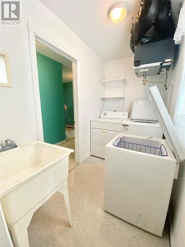 210 Bob Clark Drive, Campbellton, NL - Indoor Photo Showing Laundry Room