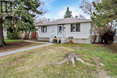 328 6Th Avenue Se, Swift Current, SK - Outdoor