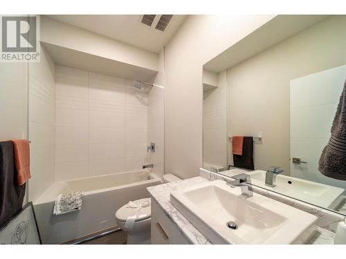 3758 Davidson Court, West Kelowna, BC - Indoor Photo Showing Bathroom