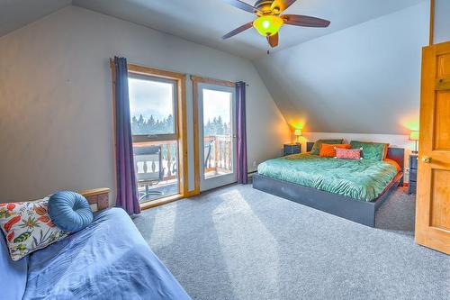 644 Lapp Rd, Golden, BC - Indoor Photo Showing Bedroom