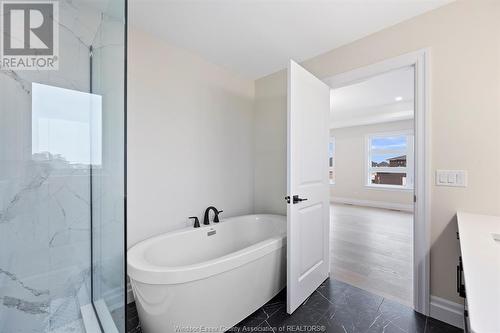 1249 Campana Crescent, Lakeshore, ON - Indoor Photo Showing Bathroom