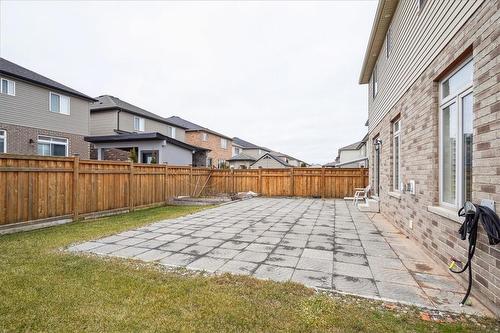 125 Lampman Drive, Grimsby, ON - Outdoor