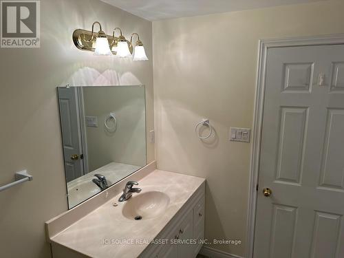 17 - 90 Burke Street, Penetanguishene, ON - Indoor Photo Showing Bathroom