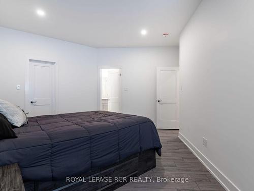 309-17 Centre St, Orangeville, ON - Indoor Photo Showing Bedroom
