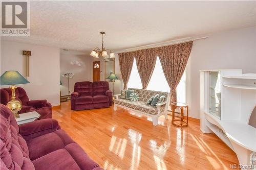 4008 Foster Street, Tracadie, NB - Indoor Photo Showing Living Room