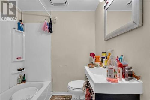 54-56 Wright, Saint John, NB - Indoor Photo Showing Bathroom