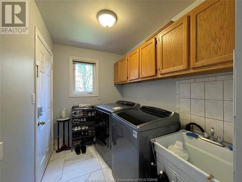 2645 Bridgeway Boulevard, Lasalle, ON - Indoor Photo Showing Laundry Room