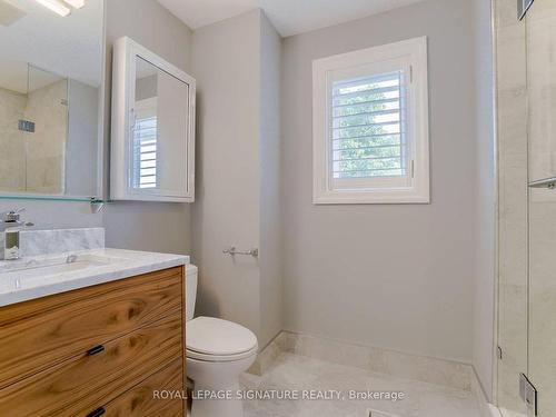2465 Tesla Cres, Oakville, ON - Indoor Photo Showing Bathroom