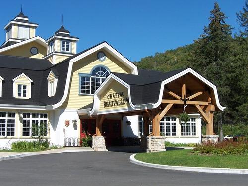 Frontage - 302-6385 Mtée Ryan, Mont-Tremblant, QC -  With Facade