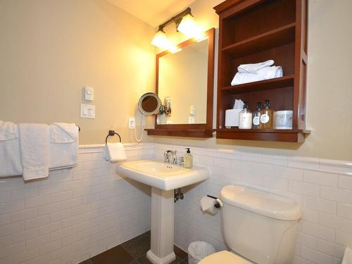 Ensuite bathroom - 302-6385 Mtée Ryan, Mont-Tremblant, QC - Indoor Photo Showing Bathroom