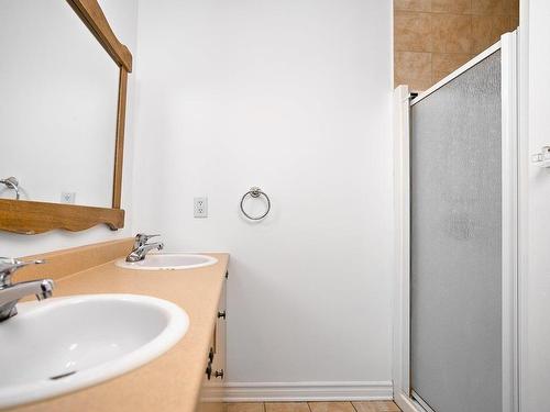 Salle de bains - 201-1073 Rue De Bleury, Montréal (Ville-Marie), QC - Indoor Photo Showing Bathroom