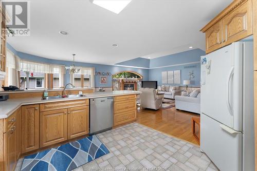 963 Front Road South, Amherstburg, ON - Indoor Photo Showing Kitchen With Double Sink