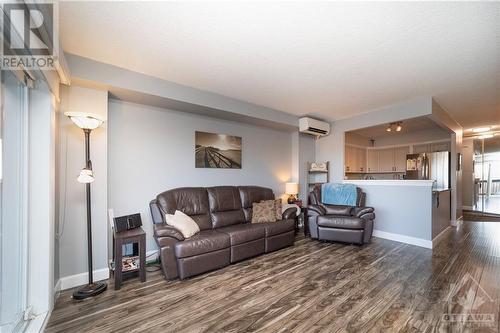 158B Mcarthur Avenue Unit#407, Ottawa, ON - Indoor Photo Showing Living Room
