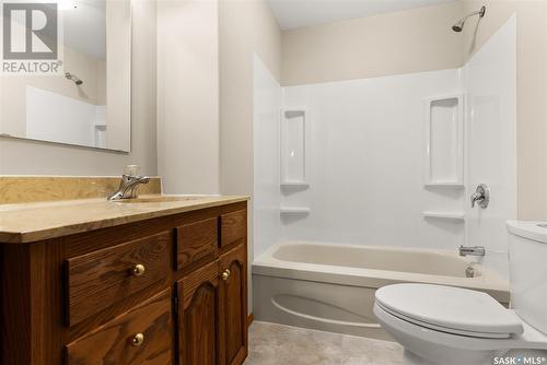 2520 Pasqua Street, Regina, SK - Indoor Photo Showing Bathroom