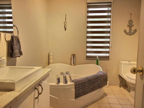 Salle de bains - 237 Rue Des Outardes, Rouyn-Noranda, QC - Indoor Photo Showing Bathroom