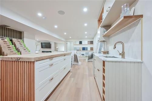 451 Mines Road, Caledonia, ON - Indoor Photo Showing Kitchen