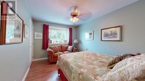 205 Greasewood Avenue, Oliver, BC - Indoor Photo Showing Bedroom