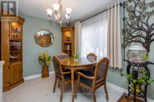 23 Recreation Dr, Innisfil, ON - Indoor Photo Showing Dining Room