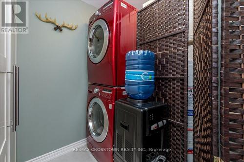 23 Recreation Dr, Innisfil, ON - Indoor Photo Showing Laundry Room