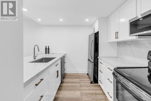 508 - 225 Davenport Road, Toronto, ON - Indoor Photo Showing Kitchen With Upgraded Kitchen