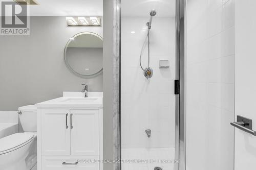 508 - 225 Davenport Road, Toronto, ON - Indoor Photo Showing Bathroom