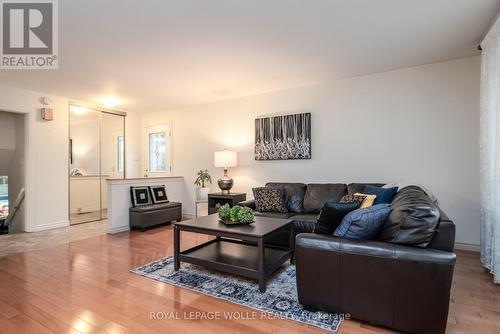 421 Franklin St N, Kitchener, ON - Indoor Photo Showing Living Room