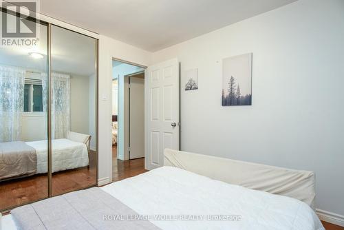 421 Franklin St N, Kitchener, ON - Indoor Photo Showing Bedroom