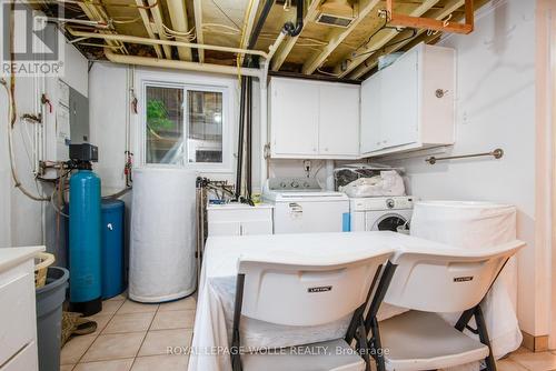 421 Franklin St N, Kitchener, ON - Indoor Photo Showing Laundry Room