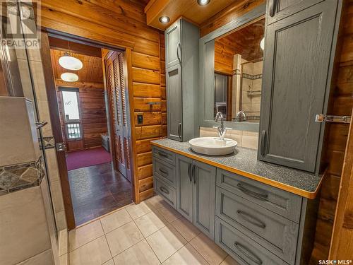 716 Grand Avenue, Indian Head, SK - Indoor Photo Showing Bathroom