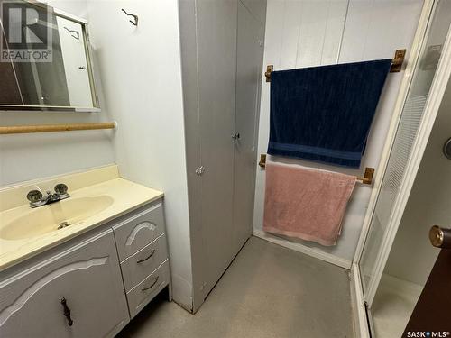 716 Grand Avenue, Indian Head, SK - Indoor Photo Showing Bathroom