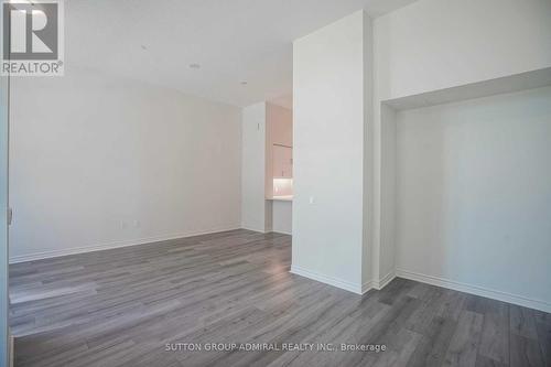#Th4 -39 Annie Craig Dr, Toronto, ON - Indoor Photo Showing Other Room