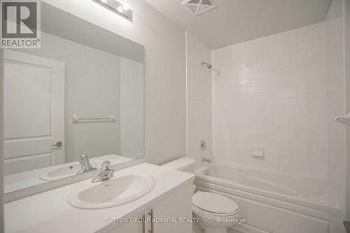 #Th4 -39 Annie Craig Dr, Toronto, ON - Indoor Photo Showing Bathroom