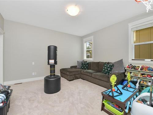 2181 Players Dr, Langford, BC - Indoor Photo Showing Living Room