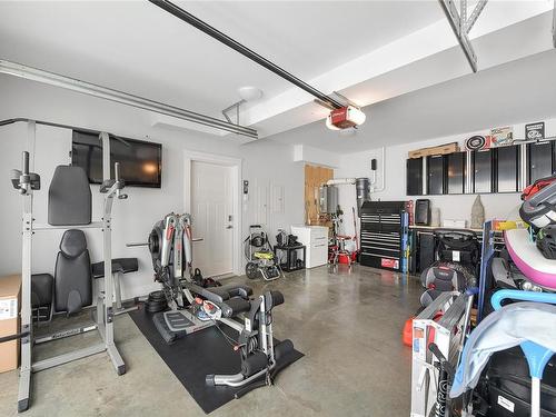 2181 Players Dr, Langford, BC - Indoor Photo Showing Gym Room