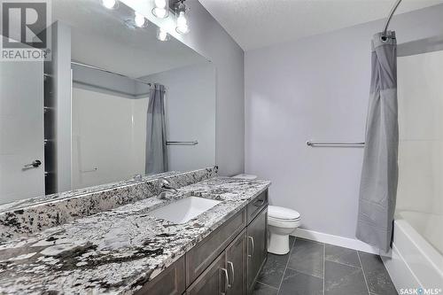 2 Yale Place, White City, SK - Indoor Photo Showing Bathroom