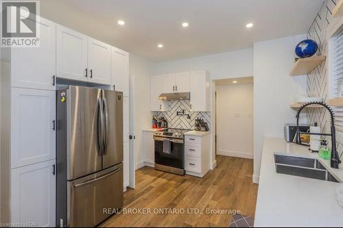 585 Hale Street, London, ON - Indoor Photo Showing Kitchen With Stainless Steel Kitchen