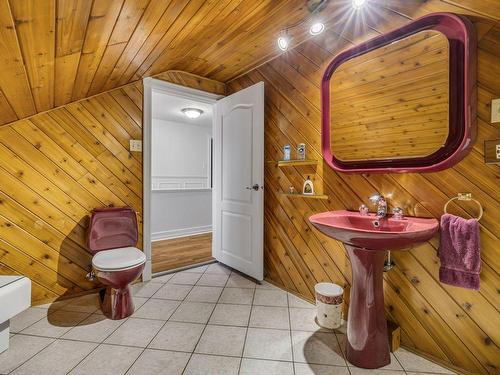 Bathroom - 3612 Boul. Ste-Anne, Québec (Beauport), QC - Indoor Photo Showing Bathroom