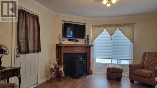 112 May St, Temiskaming Shores, ON - Indoor Photo Showing Living Room With Fireplace