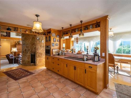 4111 Mikkelson Frontage Road, Tappen, BC - Indoor With Fireplace