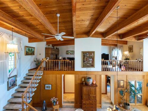 4111 Mikkelson Frontage Road, Tappen, BC - Indoor Photo Showing Other Room