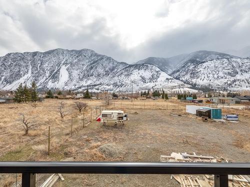 101 7Th Avenue, Keremeos, BC - Outdoor With View