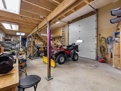 101 7Th Avenue, Keremeos, BC - Indoor Photo Showing Garage