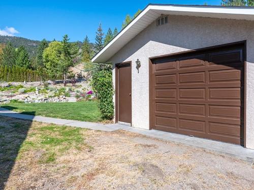 2631 Forsyth Drive, Penticton, BC - Outdoor
